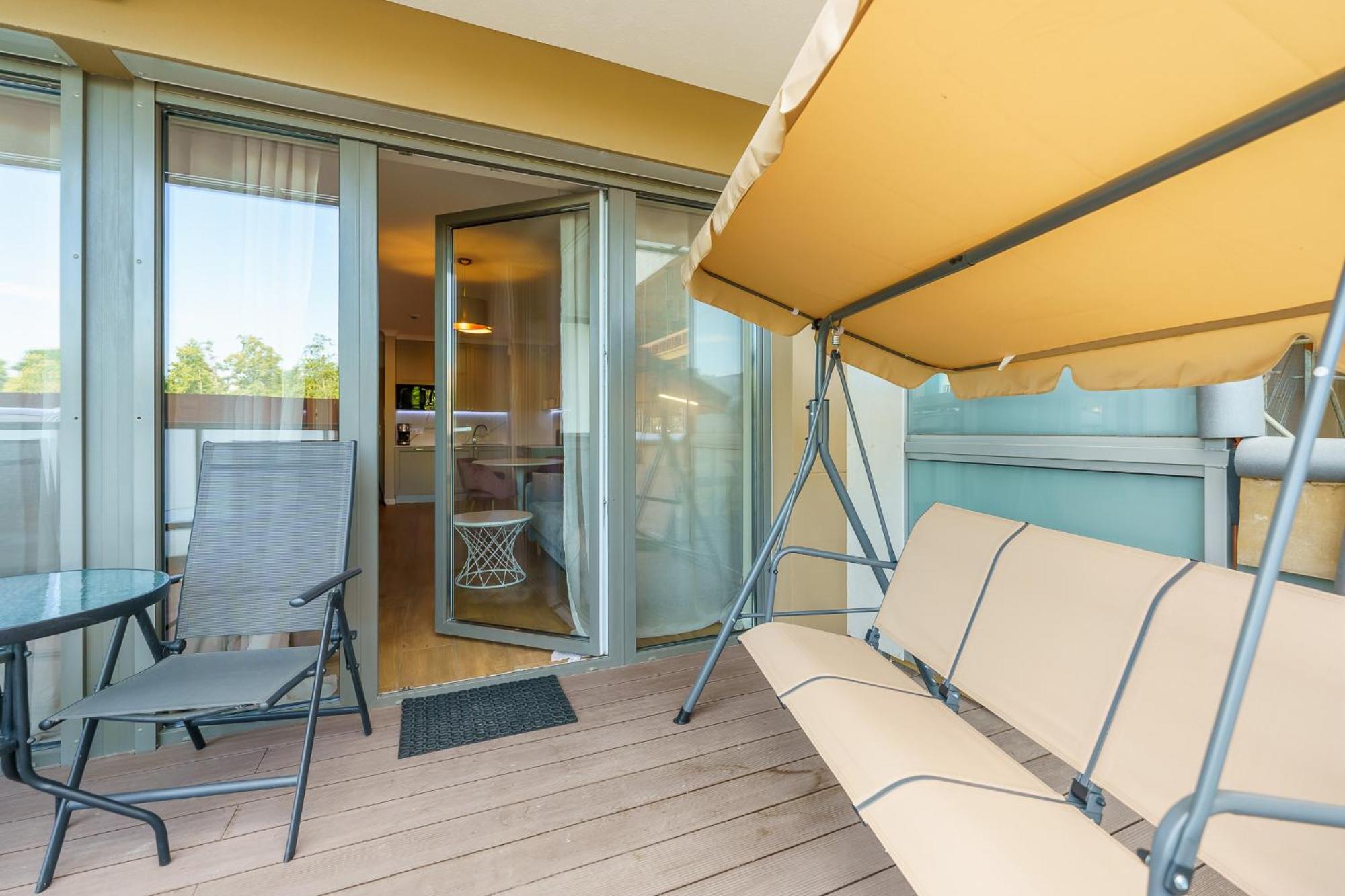 Faro Apartamenty Kasprowicza 20 Basen W Cenie Schwimmbad Im Preis كولوبرزيغ الغرفة الصورة
